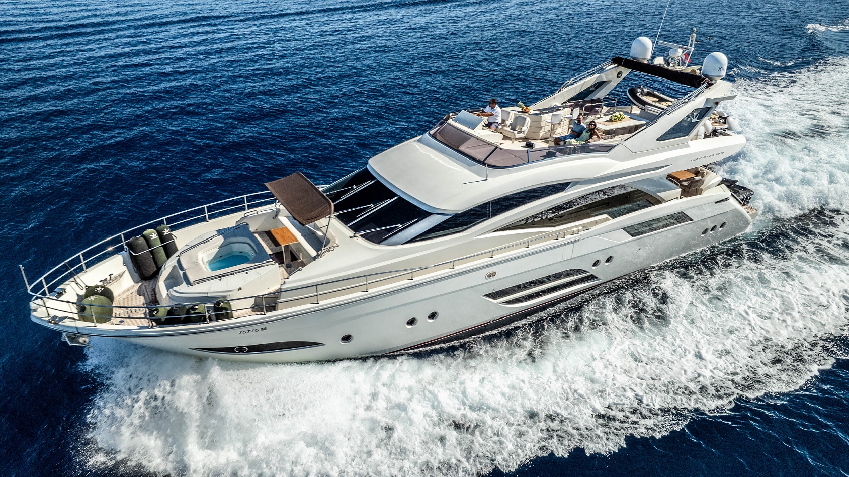 Dominator 780S Deluxe – Luxury motor yacht