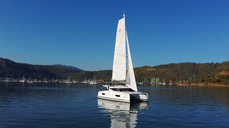 Fountaine Pajot Isla 40 – 4 + 1 cab. – Catamaran
