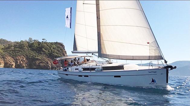 Bavaria Cruiser 46 – 4 cab. – Sailing yacht