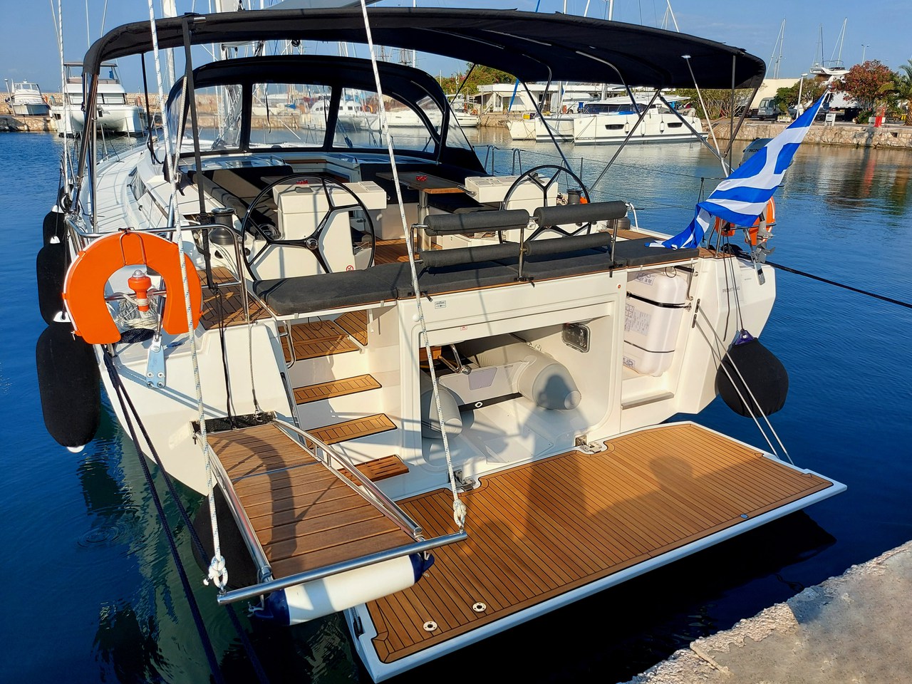 Bavaria C57 – 4 + 1 cab. – Sailing yacht