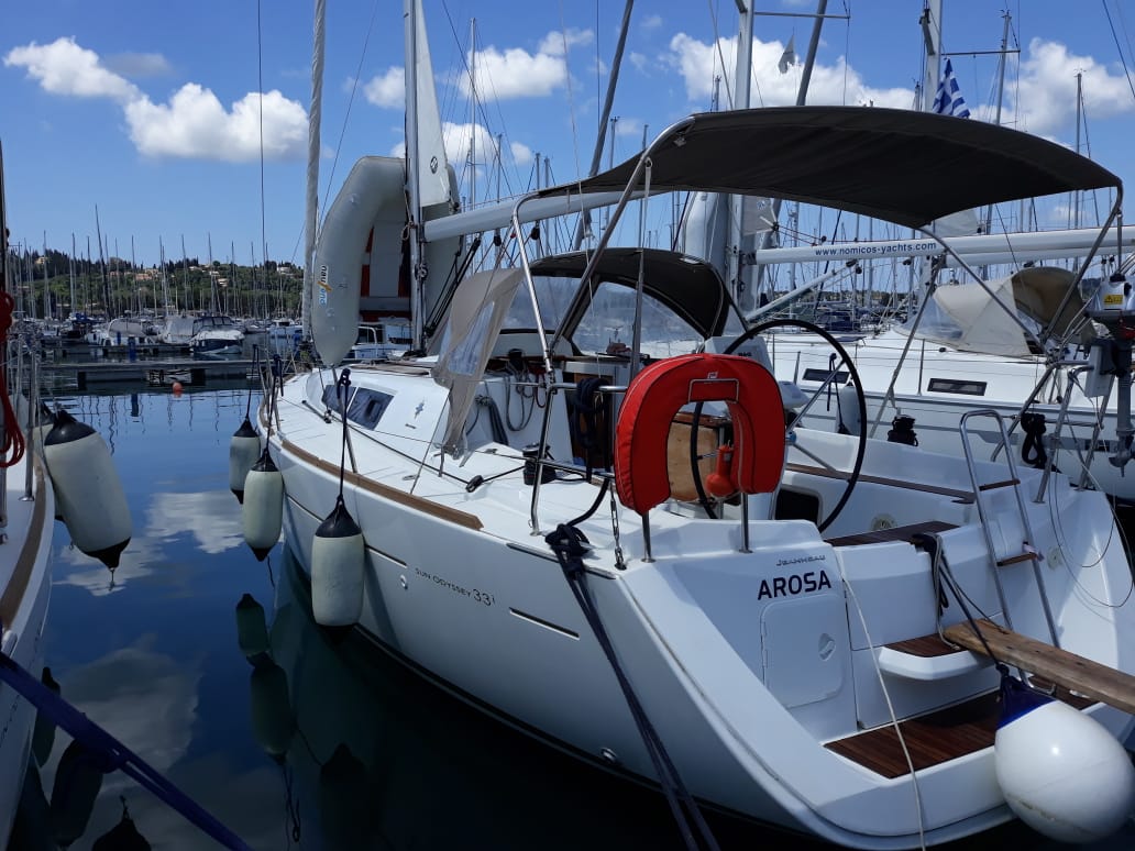 Sun Odyssey 33i – 2 cab. – Sailing yacht