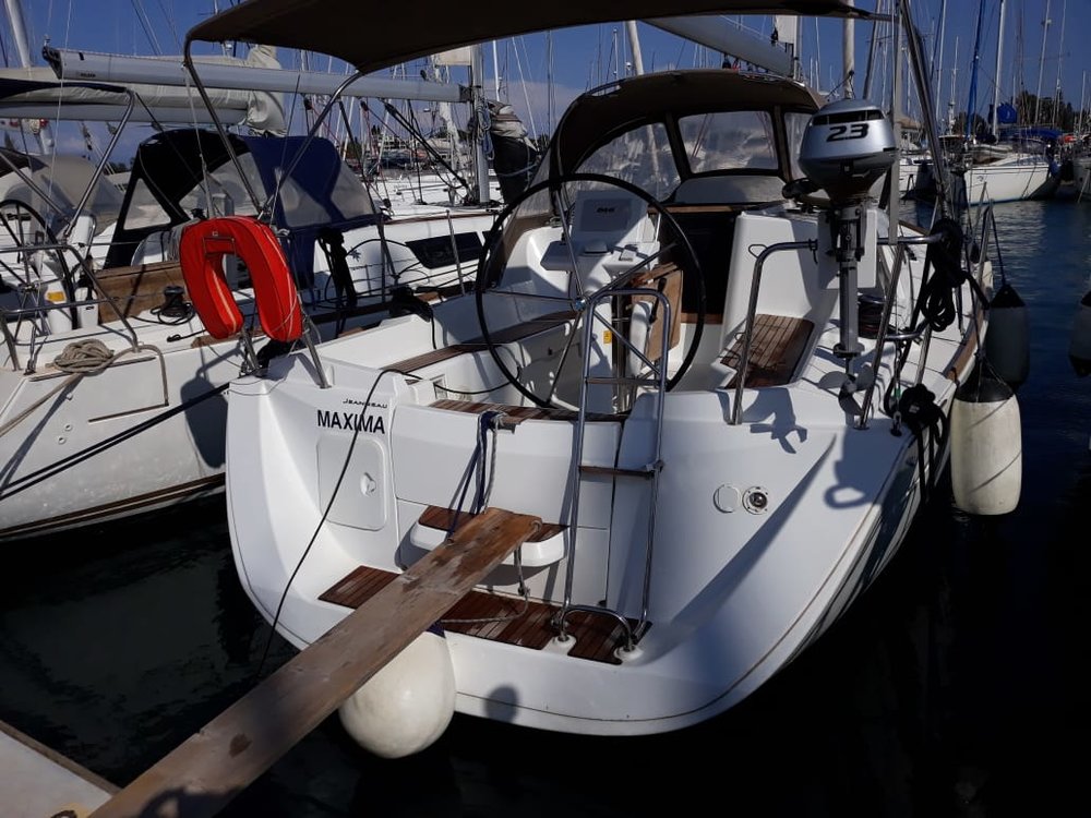Sun Odyssey 33i – 2 cab. – Sailing yacht