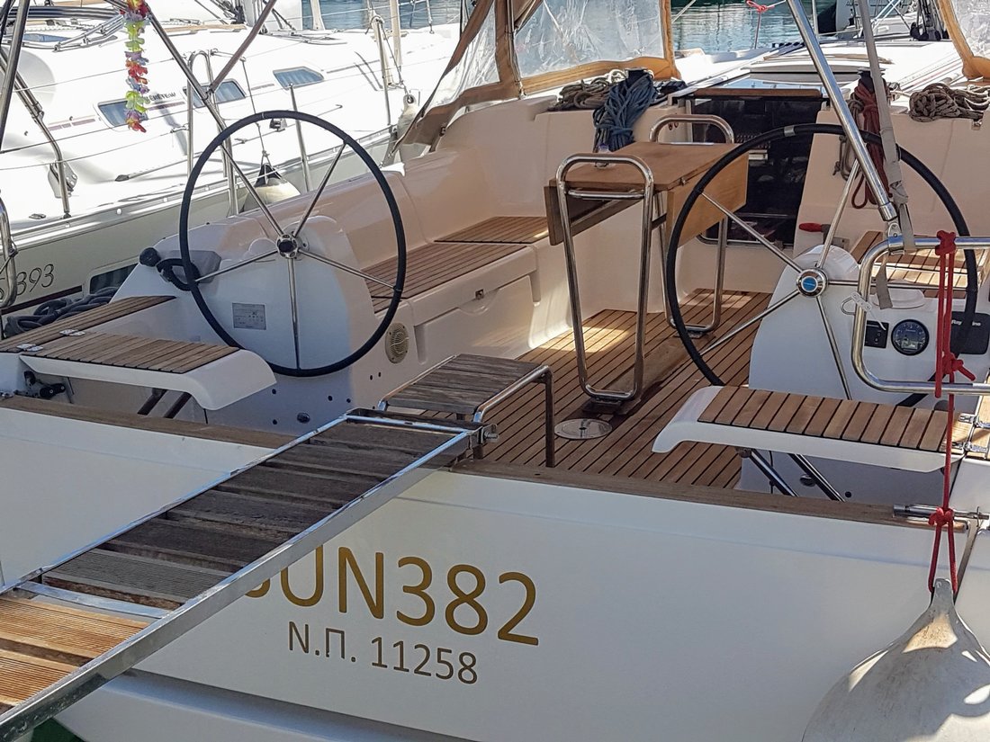 Dufour 382 GL – Sailing yacht