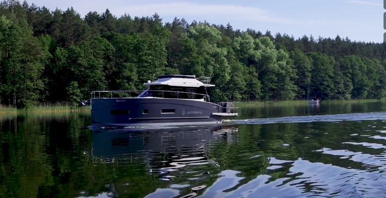 Futura 40 Grand Horizon – Motor yacht