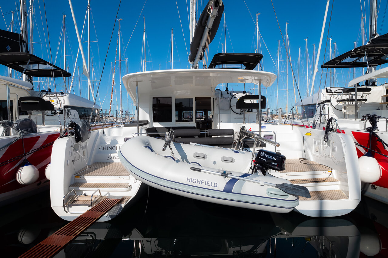 Lagoon 40 – 4 + 2 cab – Catamaran