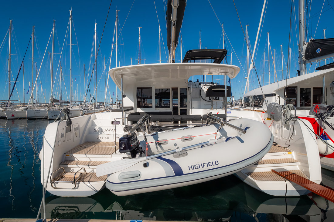Lagoon 40 – 4 + 2 cab – Catamaran