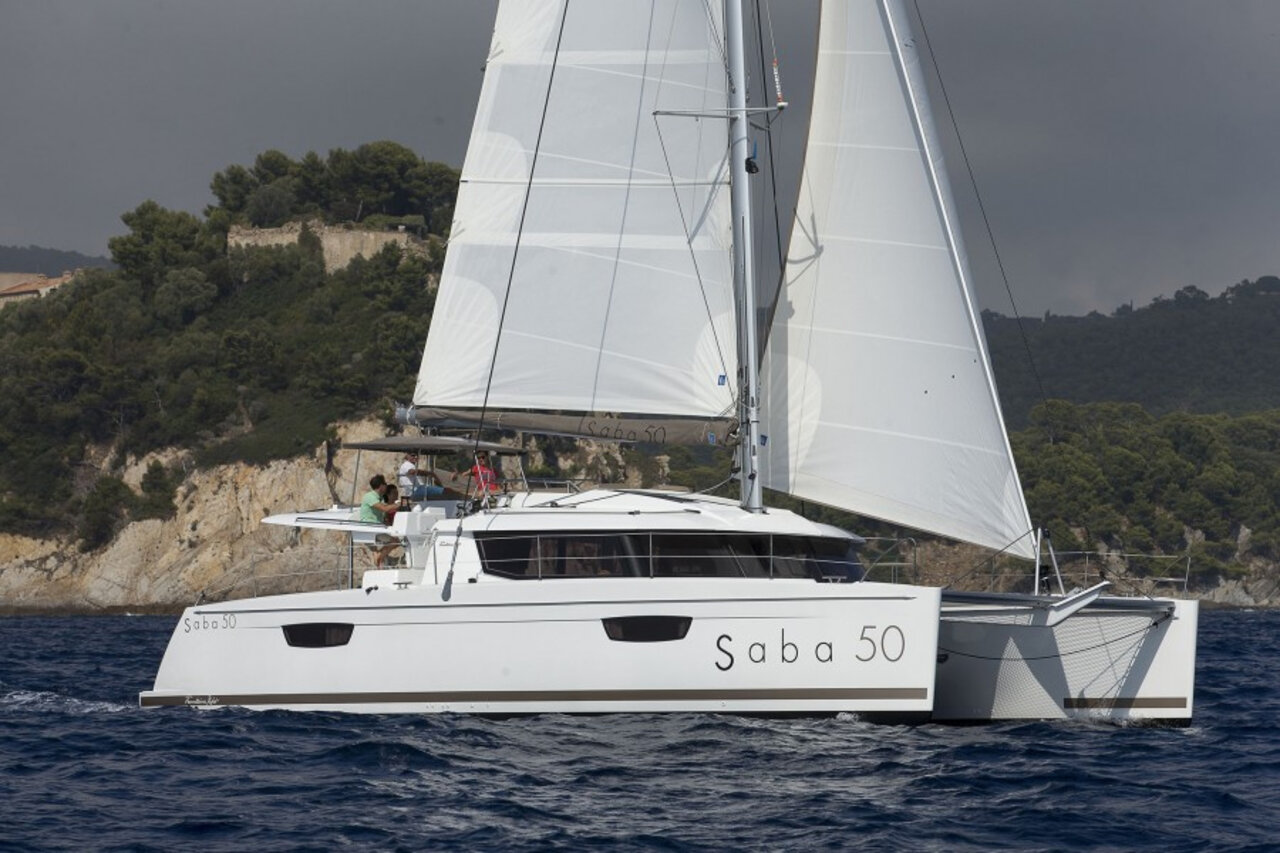 Fountaine Pajot Saba 50 – 5 + 2 cab. – Catamaran