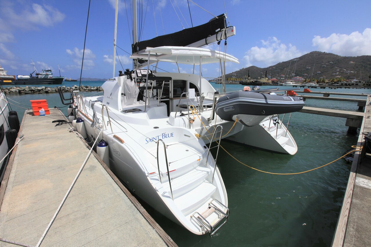 Lagoon 380 – 4 cab. – Catamaran