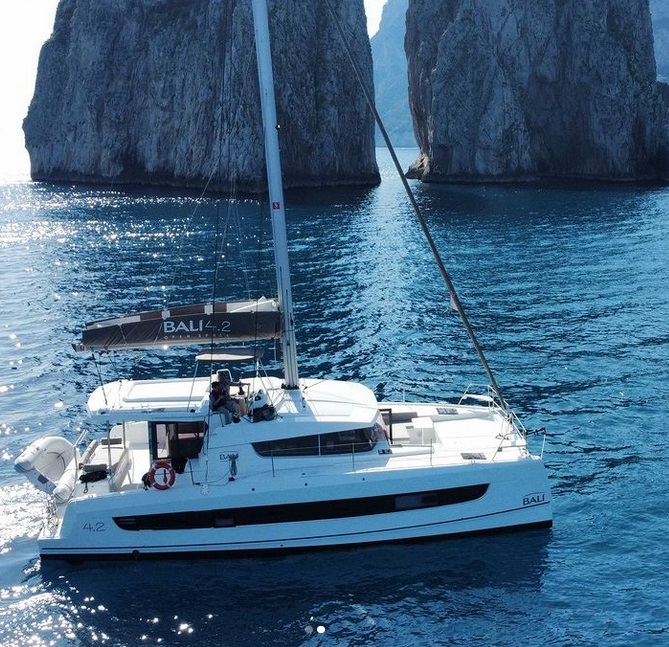 Bali 4.2 – 4 + 1 cab. – Catamaran