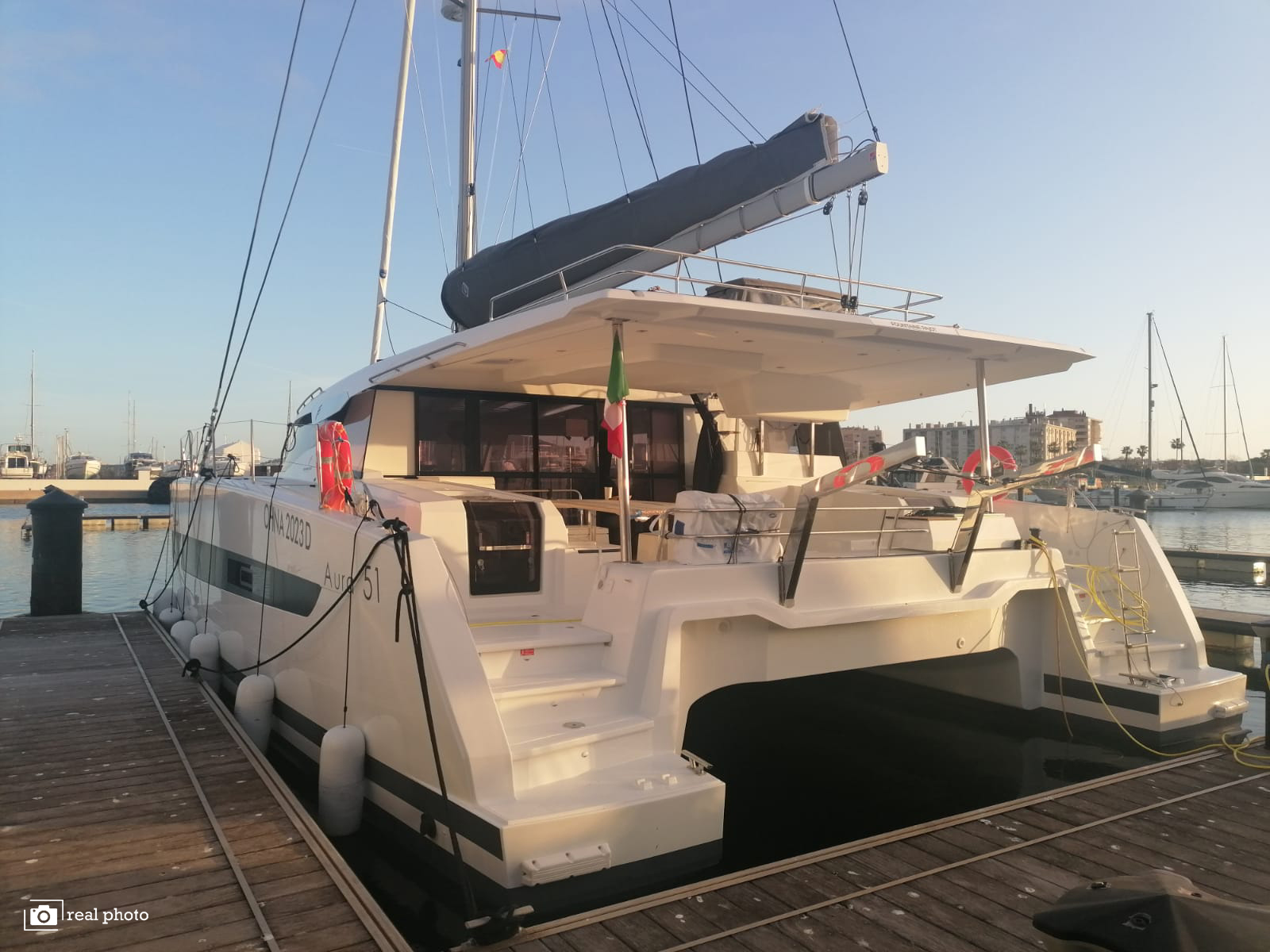 Fountaine Pajot Aura 51 – 5 + 1 cab. – Catamaran