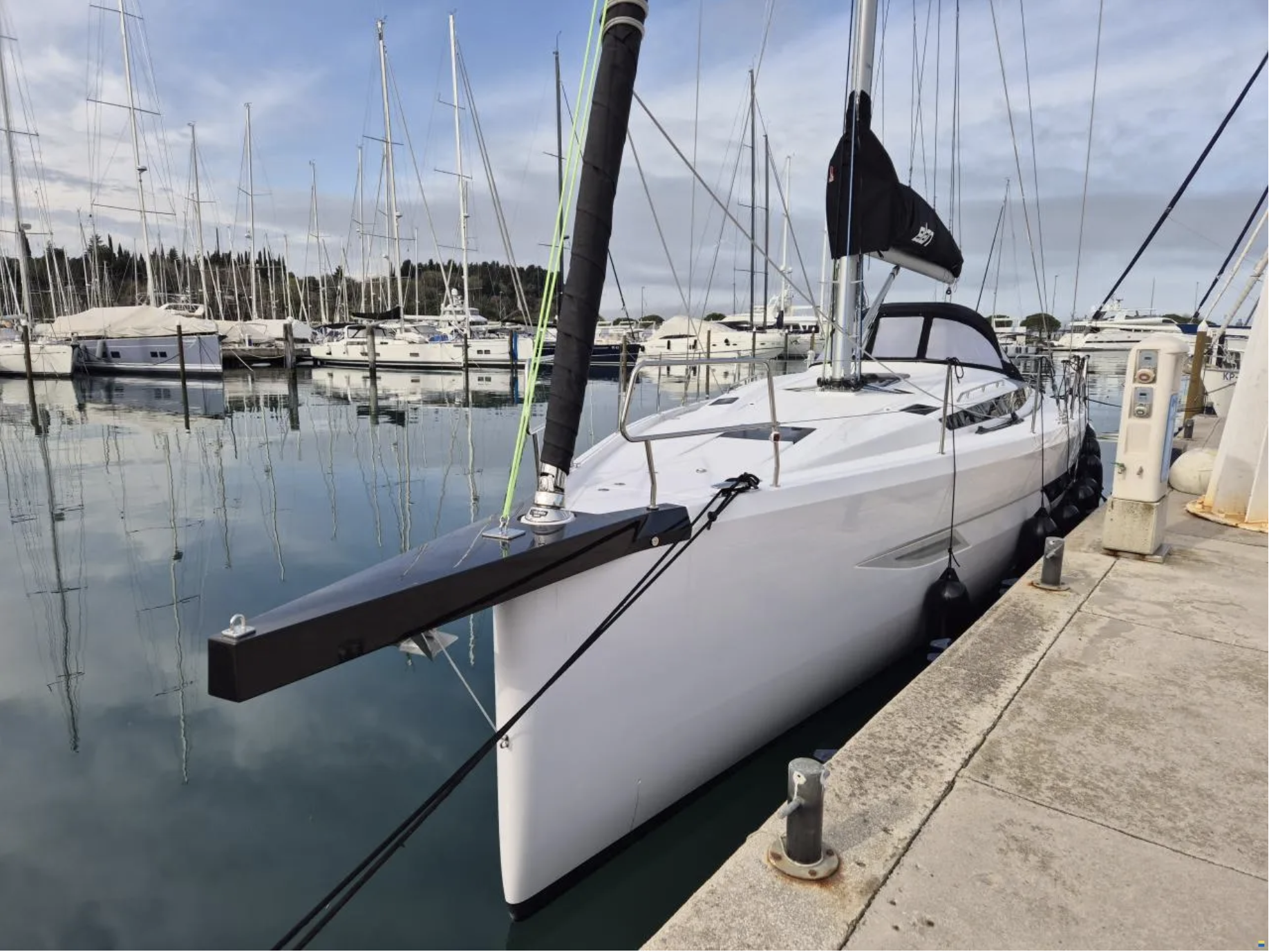 Elan E6 – Sailing yacht