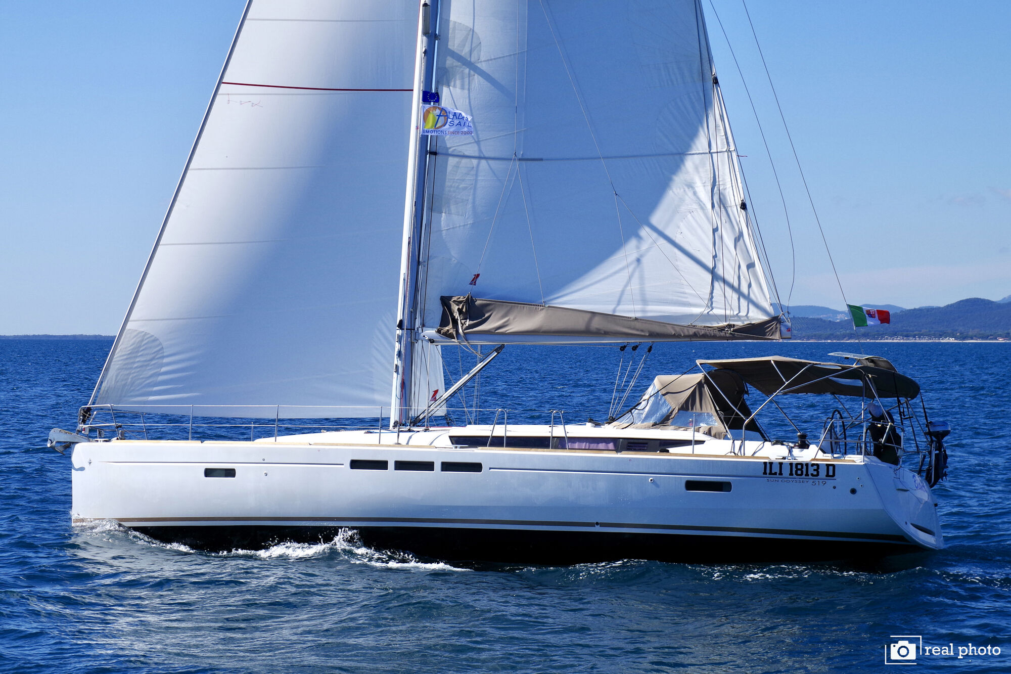 Sun Odyssey 519 – 5 cab. – Sailing yacht
