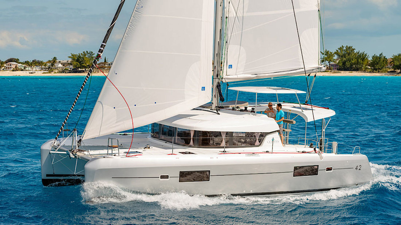 Lagoon 42 – 4 cab. – Catamaran