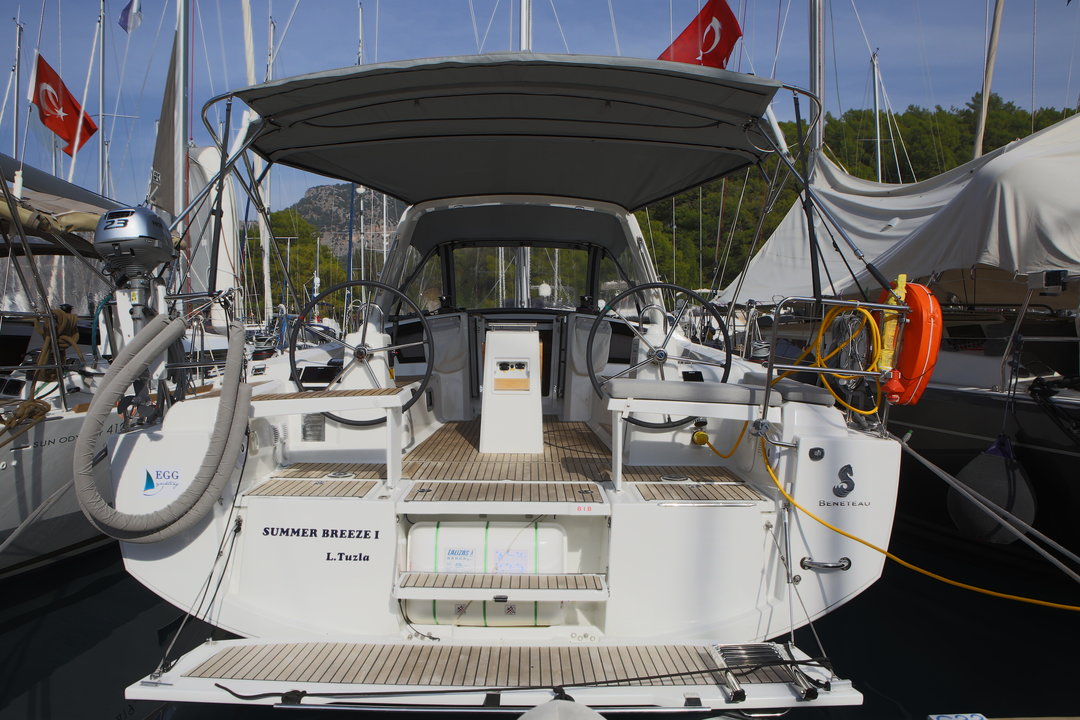 Oceanis 38.1 – 2 cab. – Sailing yacht