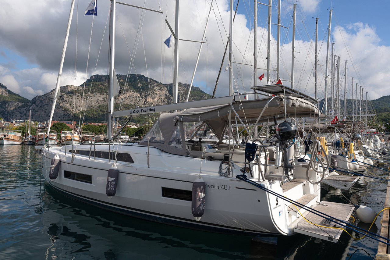 Oceanis 40.1 – 3 cab. – Sailing yacht
