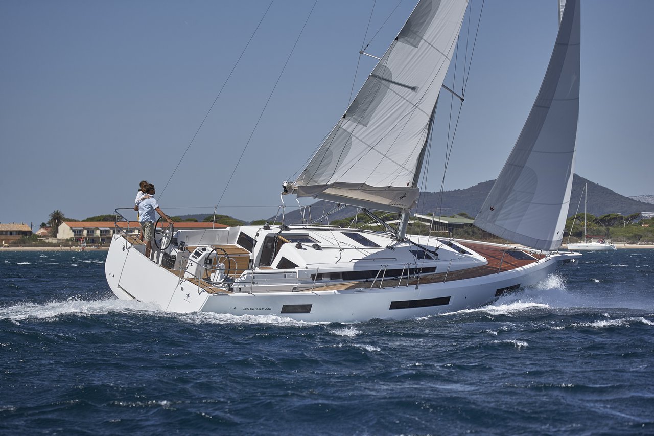 Sun Odyssey 440 – 4 cab. – Sailing yacht