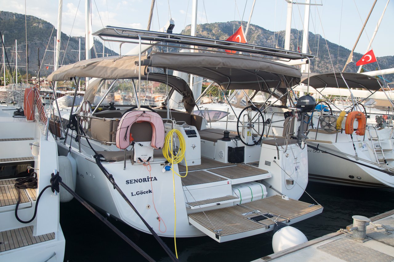 Sun Odyssey 490 – 4 + 1 cab. – Sailing yacht