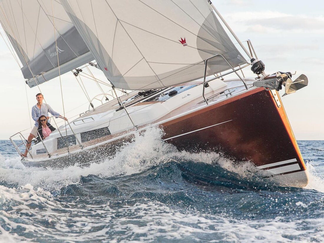 Hanse 388 – Sailing yacht