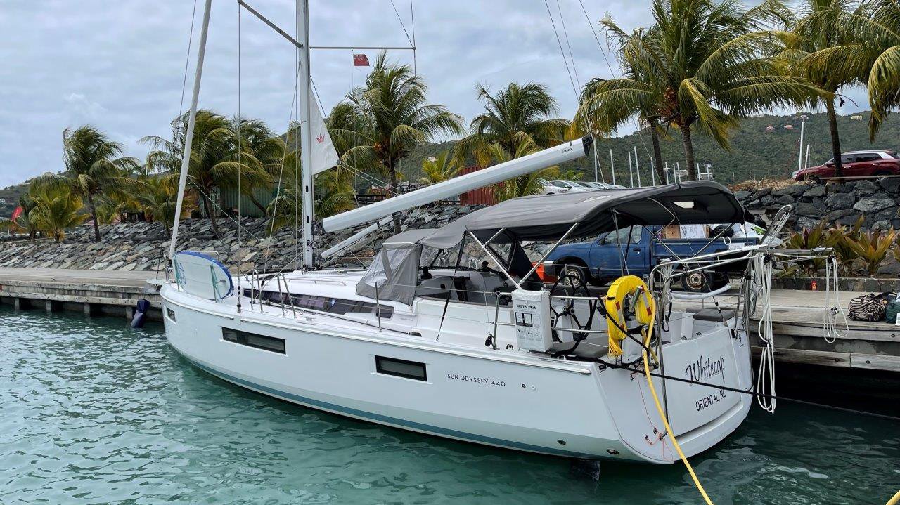 Sun Odyssey 440 – 3 cab. – Sailing yacht