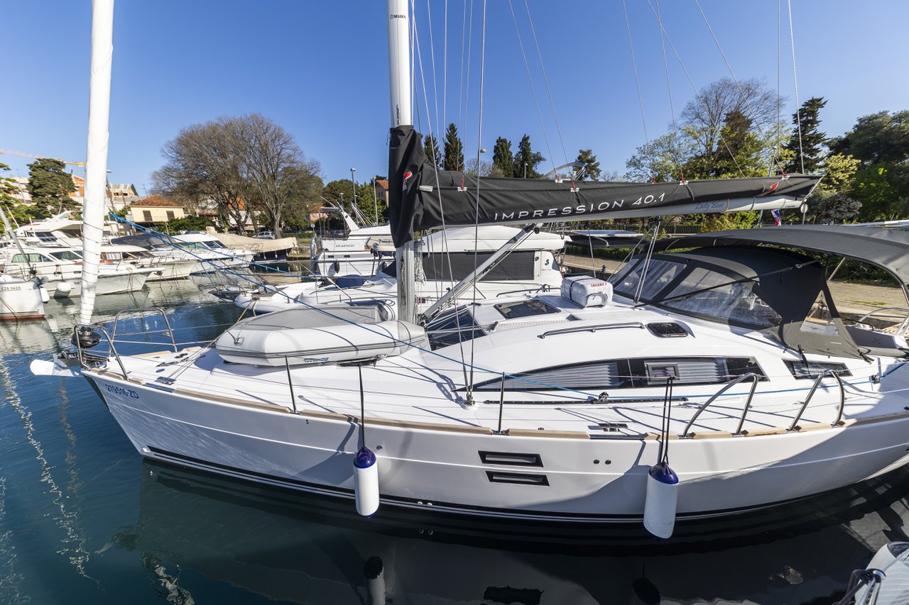 Elan Impression 40.1 – Sailing yacht