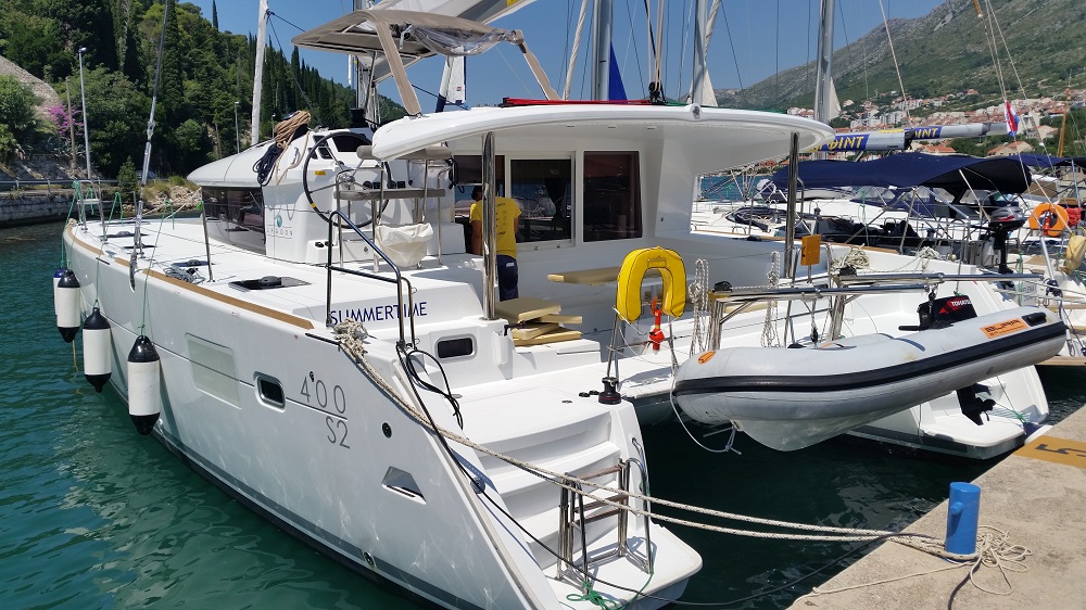 Lagoon 400 S2 – 4 + 1 cab. – Catamaran