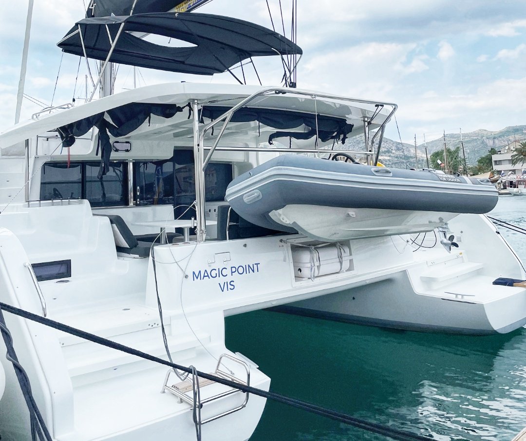 Lagoon 46 – 4 + 2 cab. – Catamaran