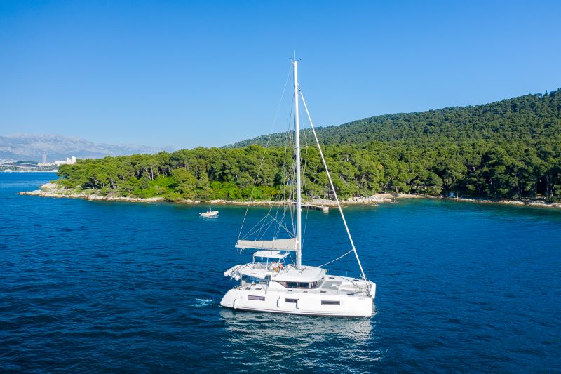 Lagoon 46 – 4 + 1 cab. – Catamaran