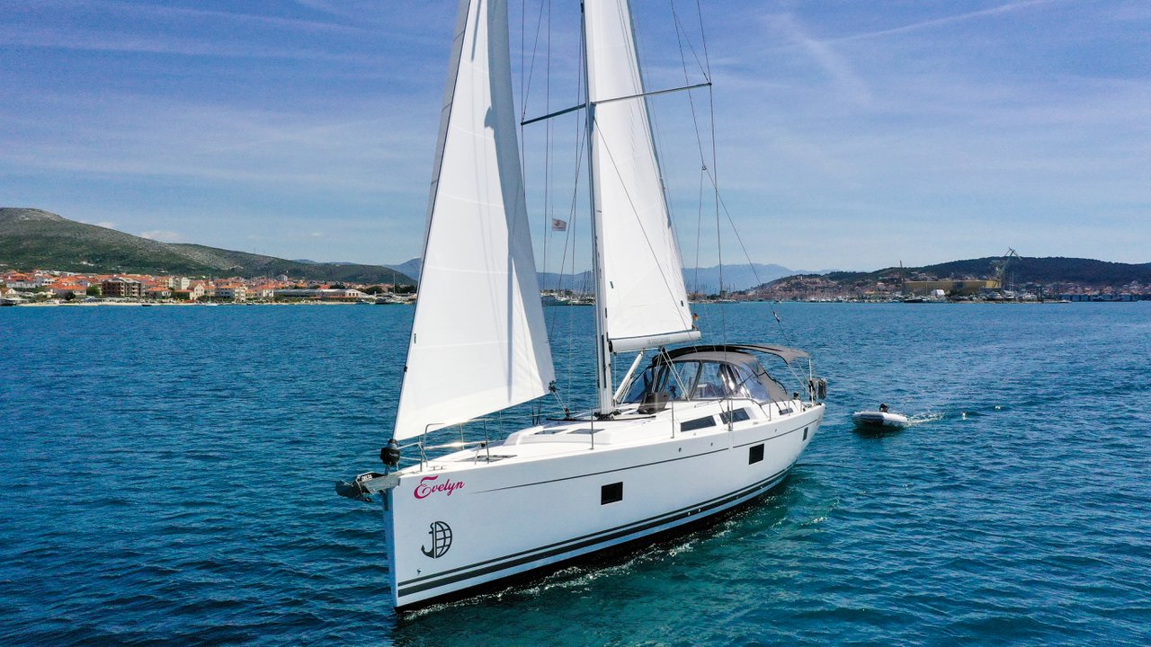 Hanse 508 – Sailing yacht