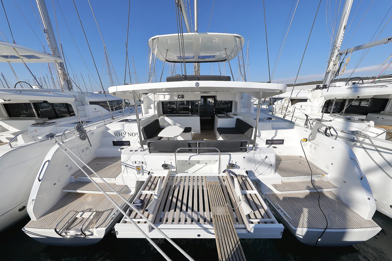 Lagoon 46 – 4 + 2 cab. – Catamaran