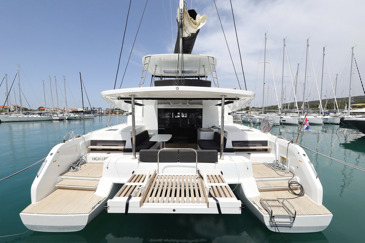 Lagoon 50 – 6 + 1 cab. – Catamaran