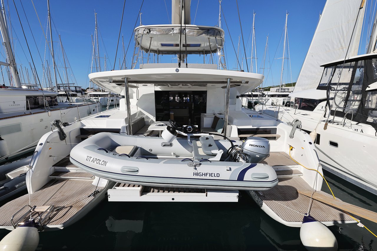 Lagoon 51 – 6 + 1 cab. – Catamaran