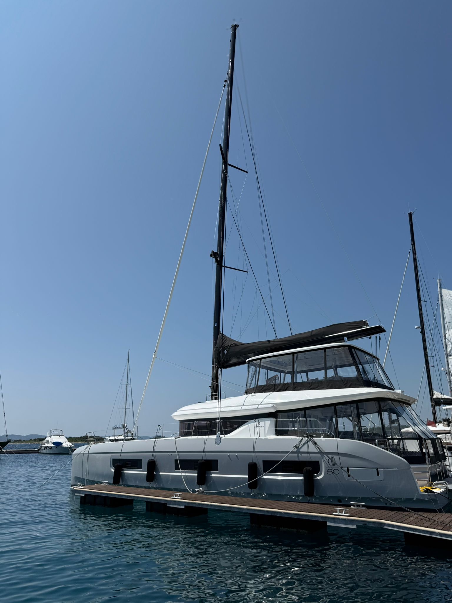 Lagoon 60 – 4 + 2 cab. – Catamaran