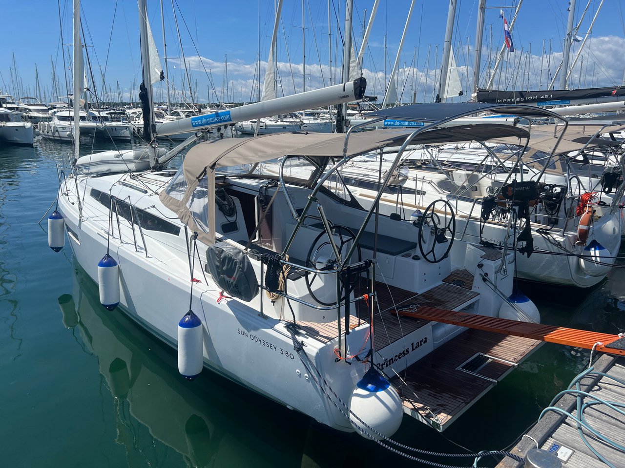 Sun Odyssey 380 – 3 cab. – Sailing yacht