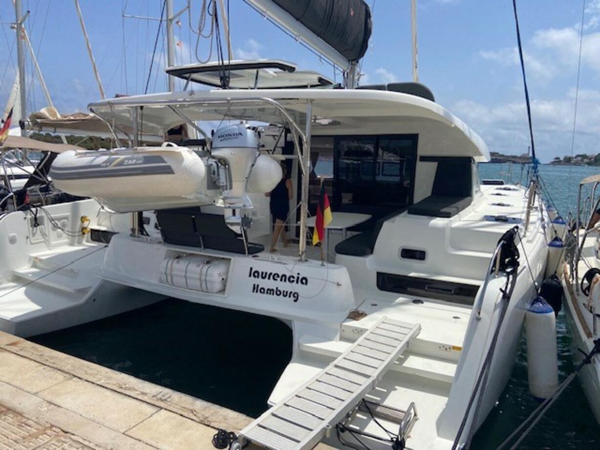 Lagoon 42 – 4 + 2 cab. – Catamaran
