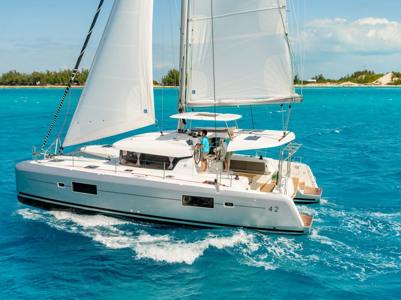 Lagoon 42 – 4 + 2 cab. – Catamaran