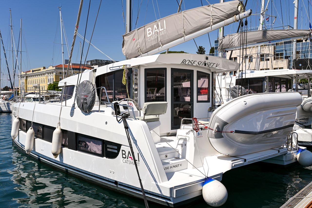 Bali Catsmart – 4 + 2 cab. – Catamaran