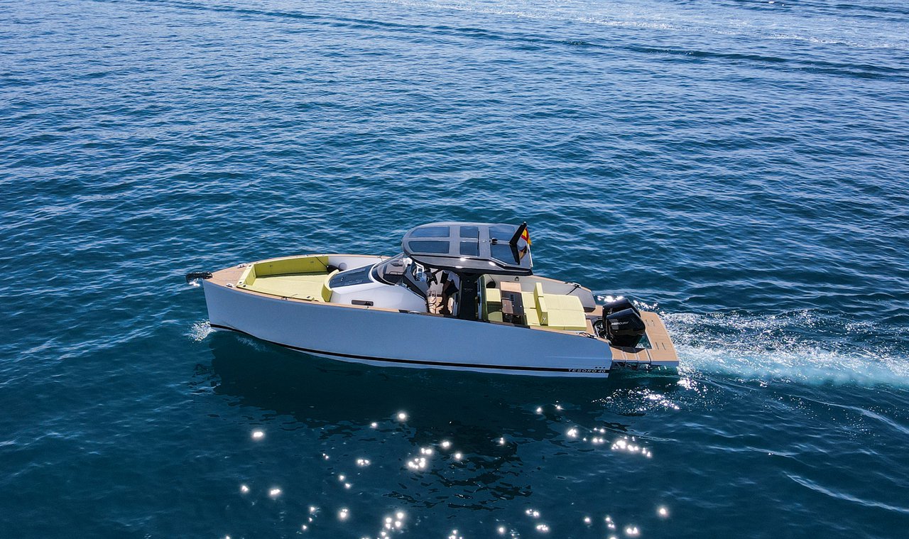 Tesoro T40 – Motor boat