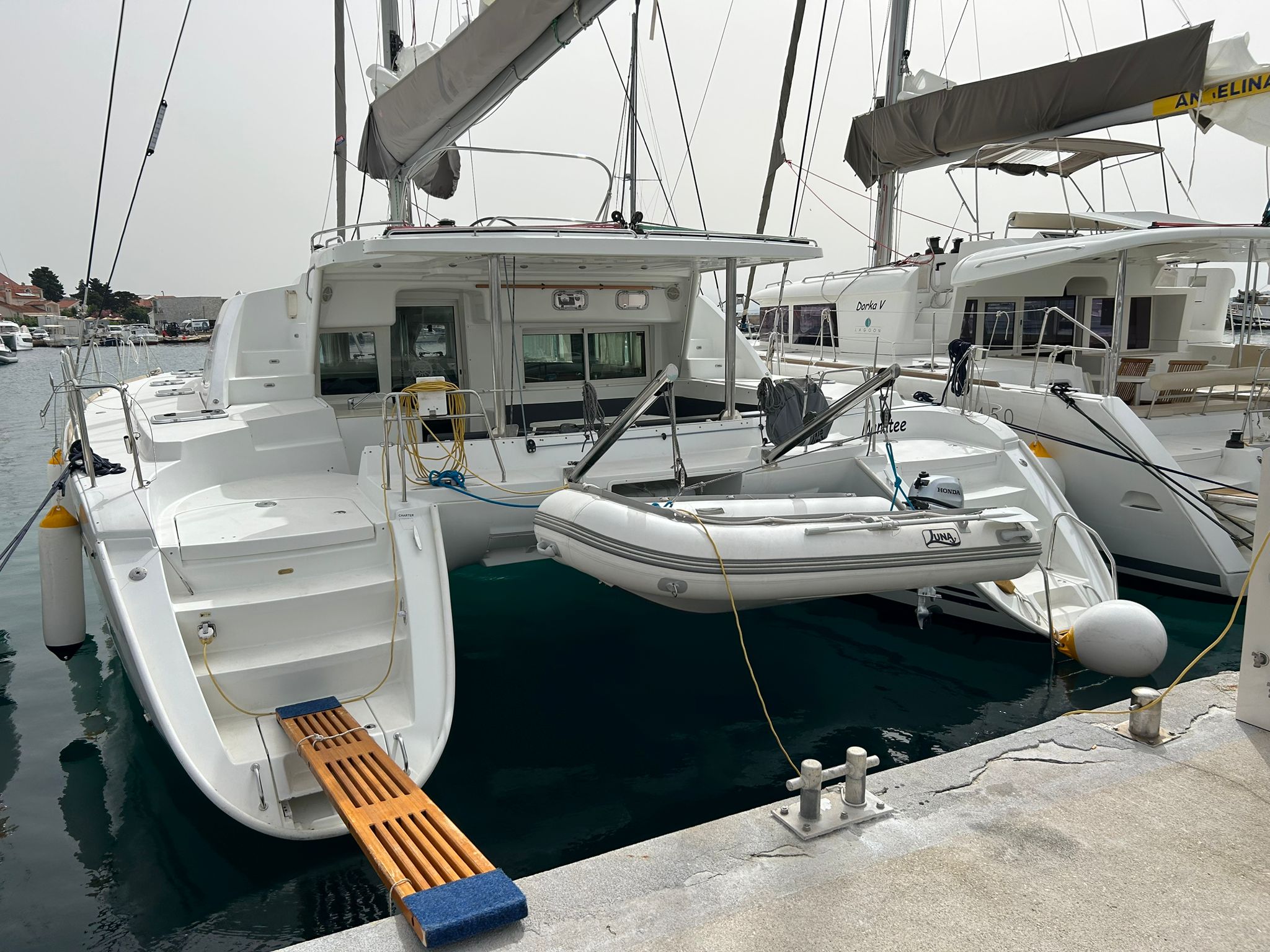 Lagoon 440 – 4 cab. – Catamaran