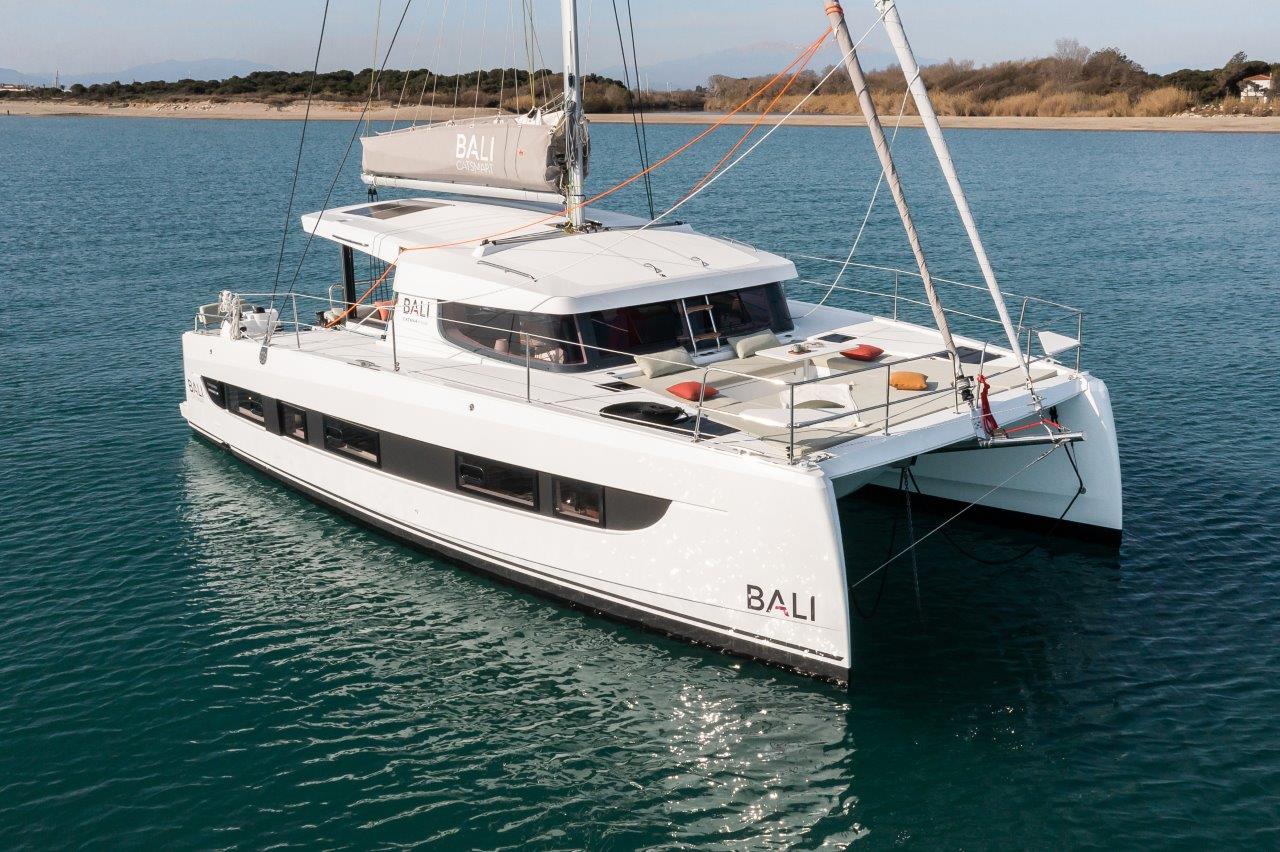 Bali Catsmart – 4 cab. – Catamaran