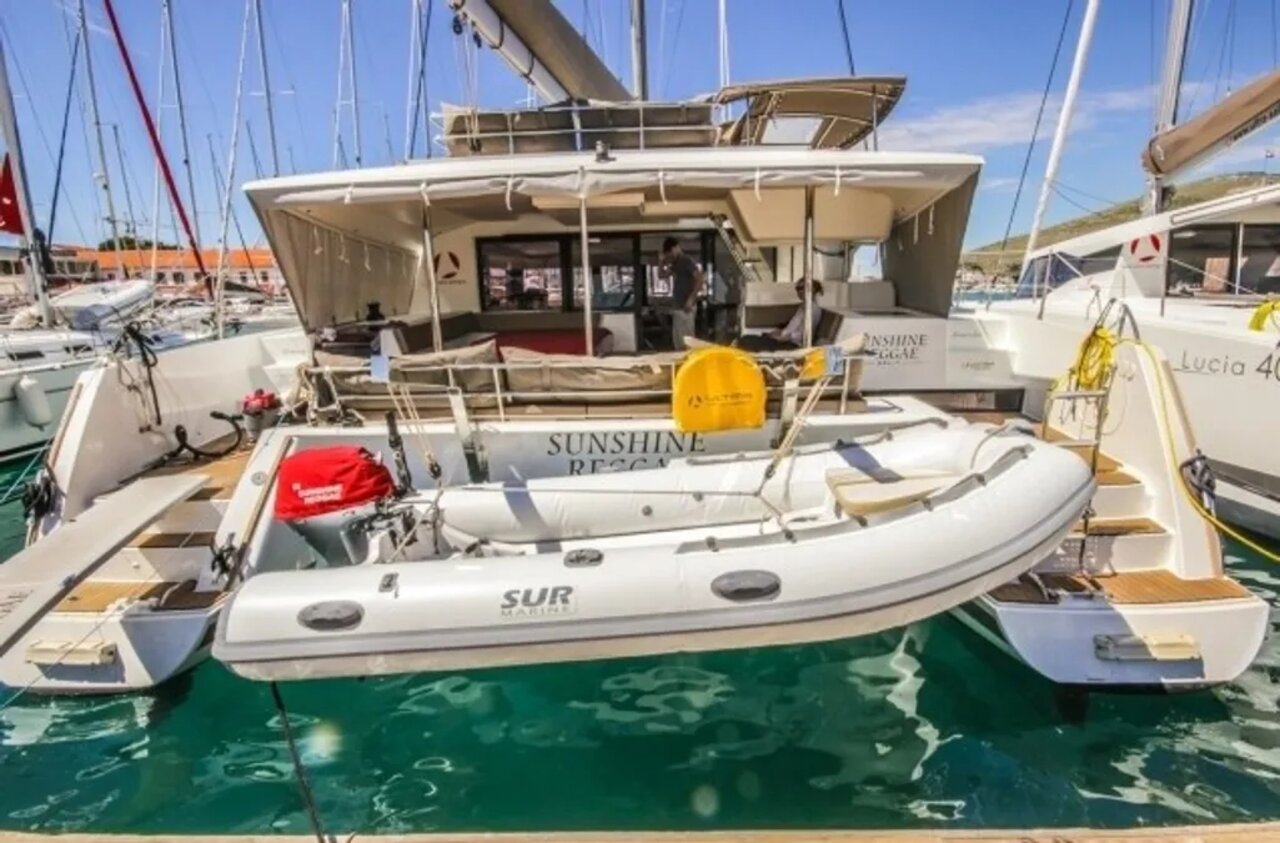 Fountaine Pajot Saba 50 – 4 + 2 cab. – Catamaran