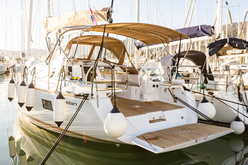 Elan Impression 40 – Sailing yacht