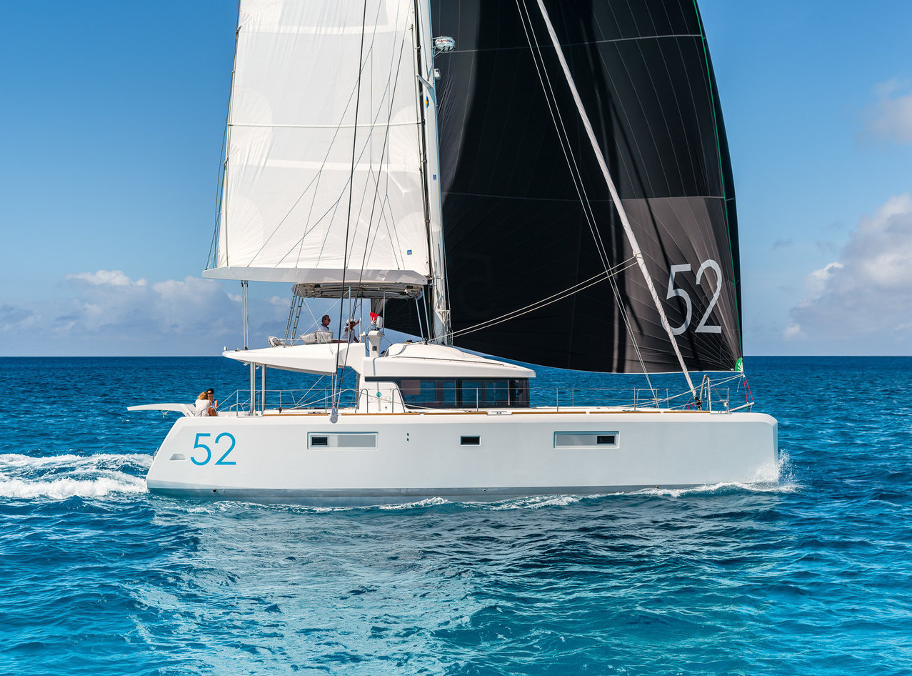Lagoon 52 F – 4 + 1 cab. – Catamaran