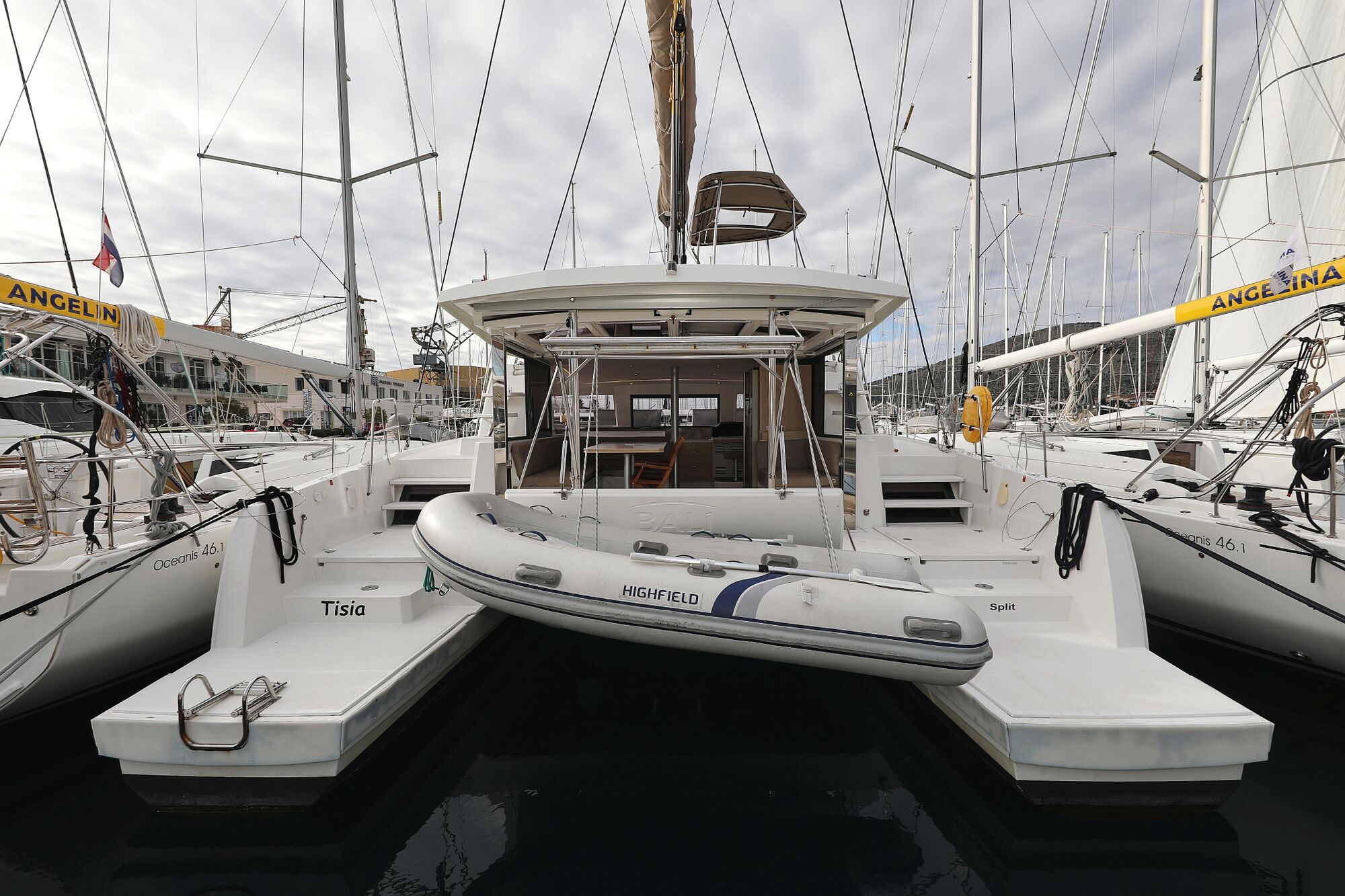 Bali 4.3 – 4 + 2 cab. – Catamaran