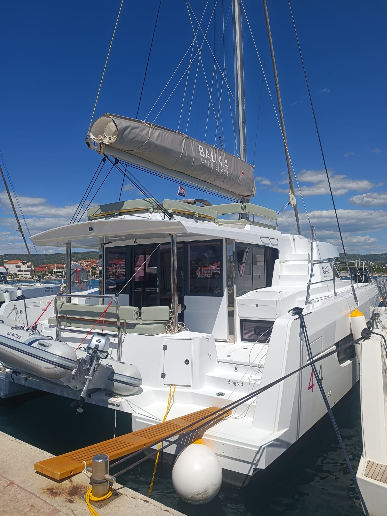 Bali 4.4 – 4 + 2 cab. – Catamaran