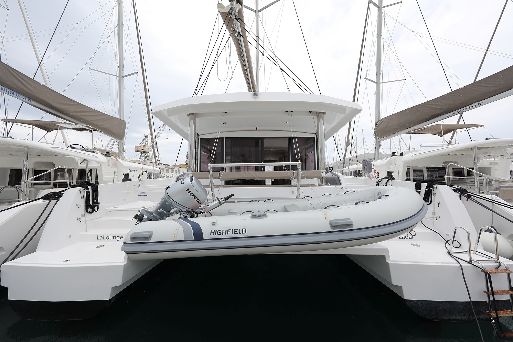 Bali 5.4 – 6 + 2 cab. – Catamaran