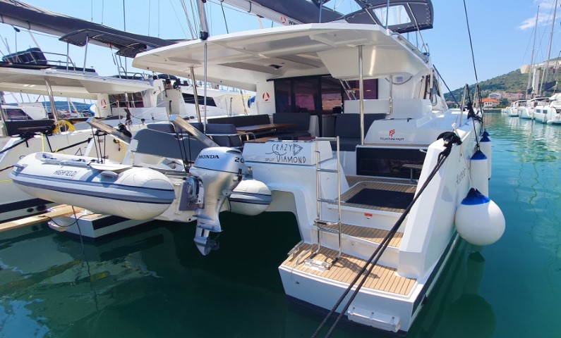Fountaine Pajot Astrea 42 – 4 + 1 cab. – Catamaran
