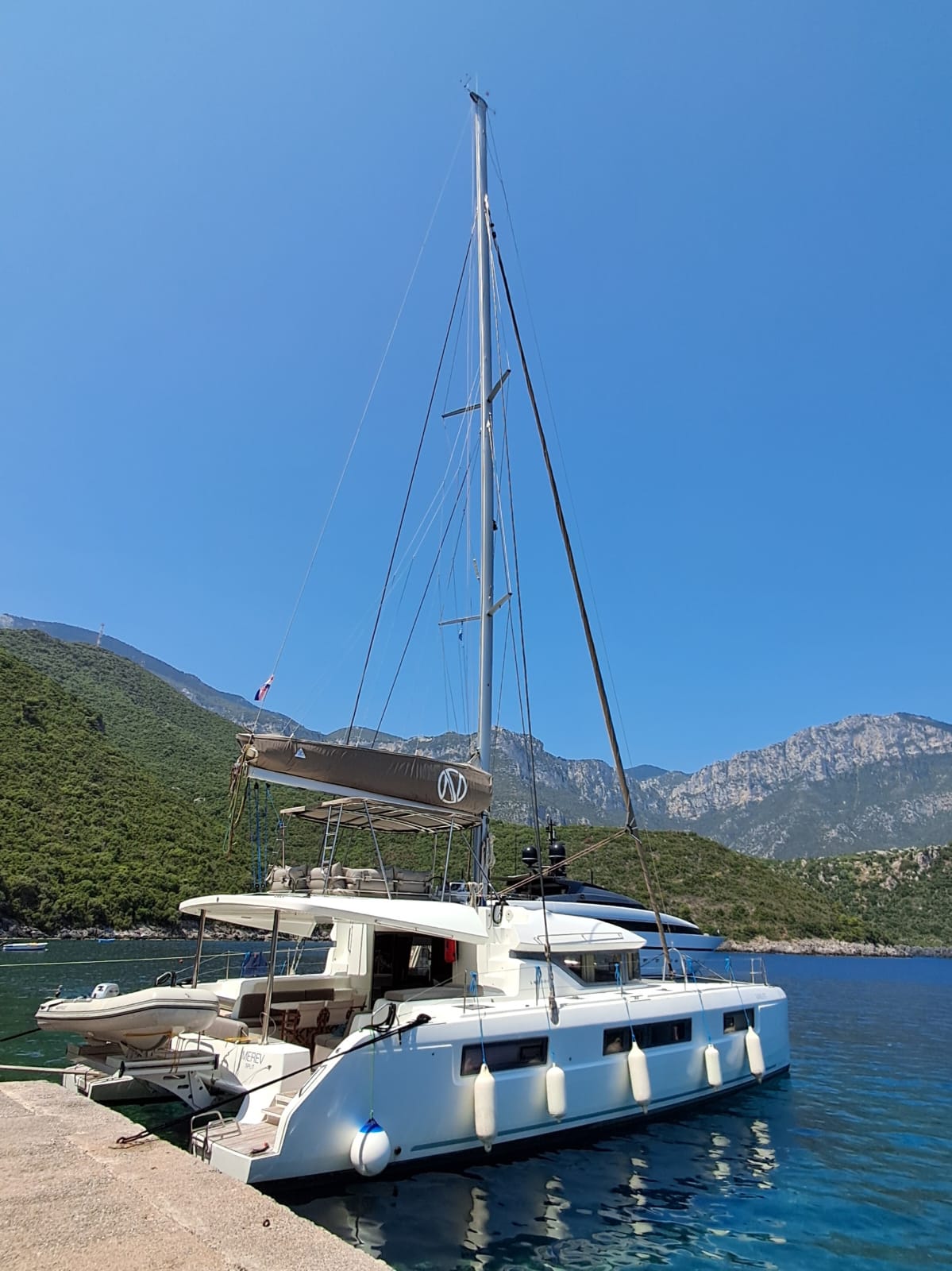 Lagoon 50 – 6 + 2 cab. – Catamaran