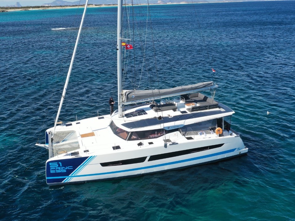 Fountaine Pajot Aura 51 – Catamaran
