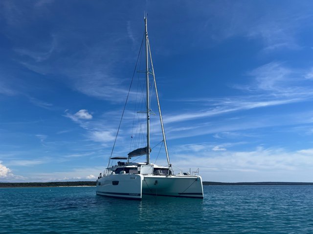 Fountaine Pajot Elba 45 – 3 + 1 cab. – Catamaran
