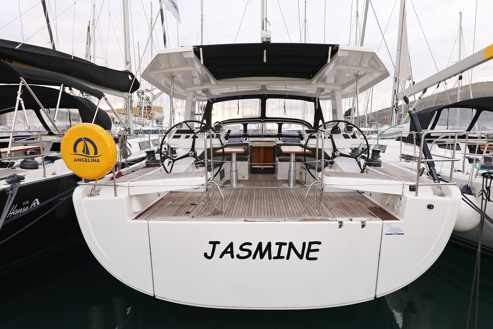 Hanse 588 – 5 + 1 cab. – Sailing yacht